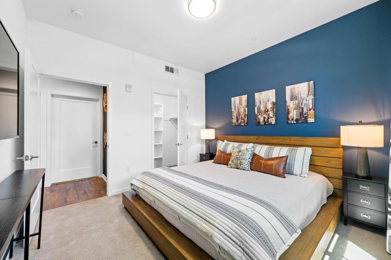 Beverly Grove Chic City Oasis 2 Bedroom Apt With Den 138 Los Angeles Buitenkant foto