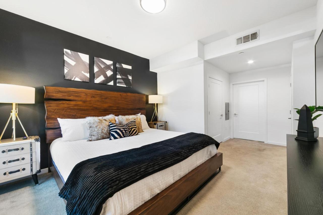 Beverly Grove Chic City Oasis 2 Bedroom Apt With Den 138 Los Angeles Buitenkant foto