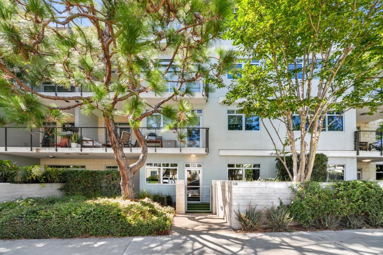 Beverly Grove Chic City Oasis 2 Bedroom Apt With Den 138 Los Angeles Buitenkant foto