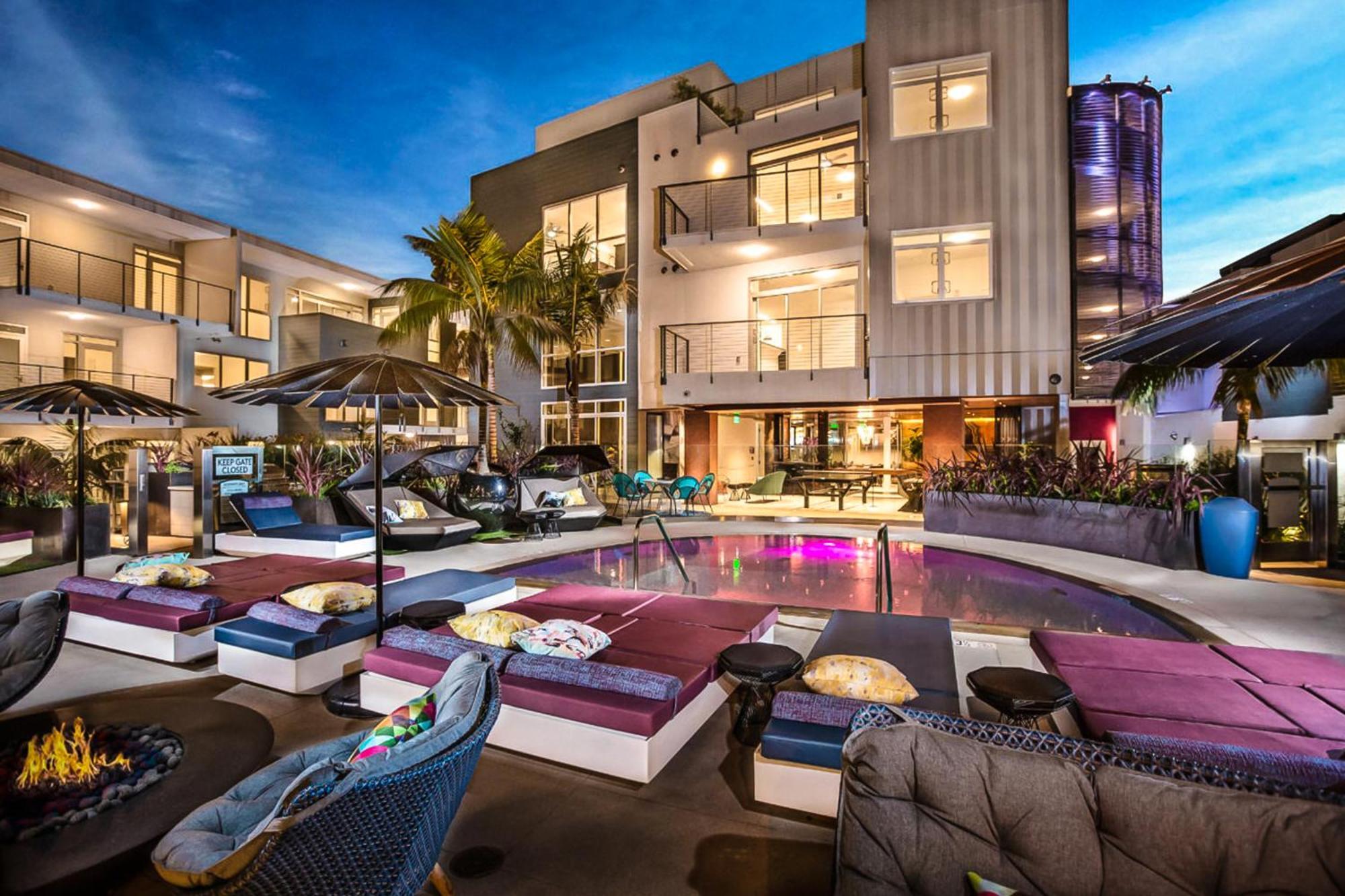 Beverly Grove Chic City Oasis 2 Bedroom Apt With Den 138 Los Angeles Buitenkant foto