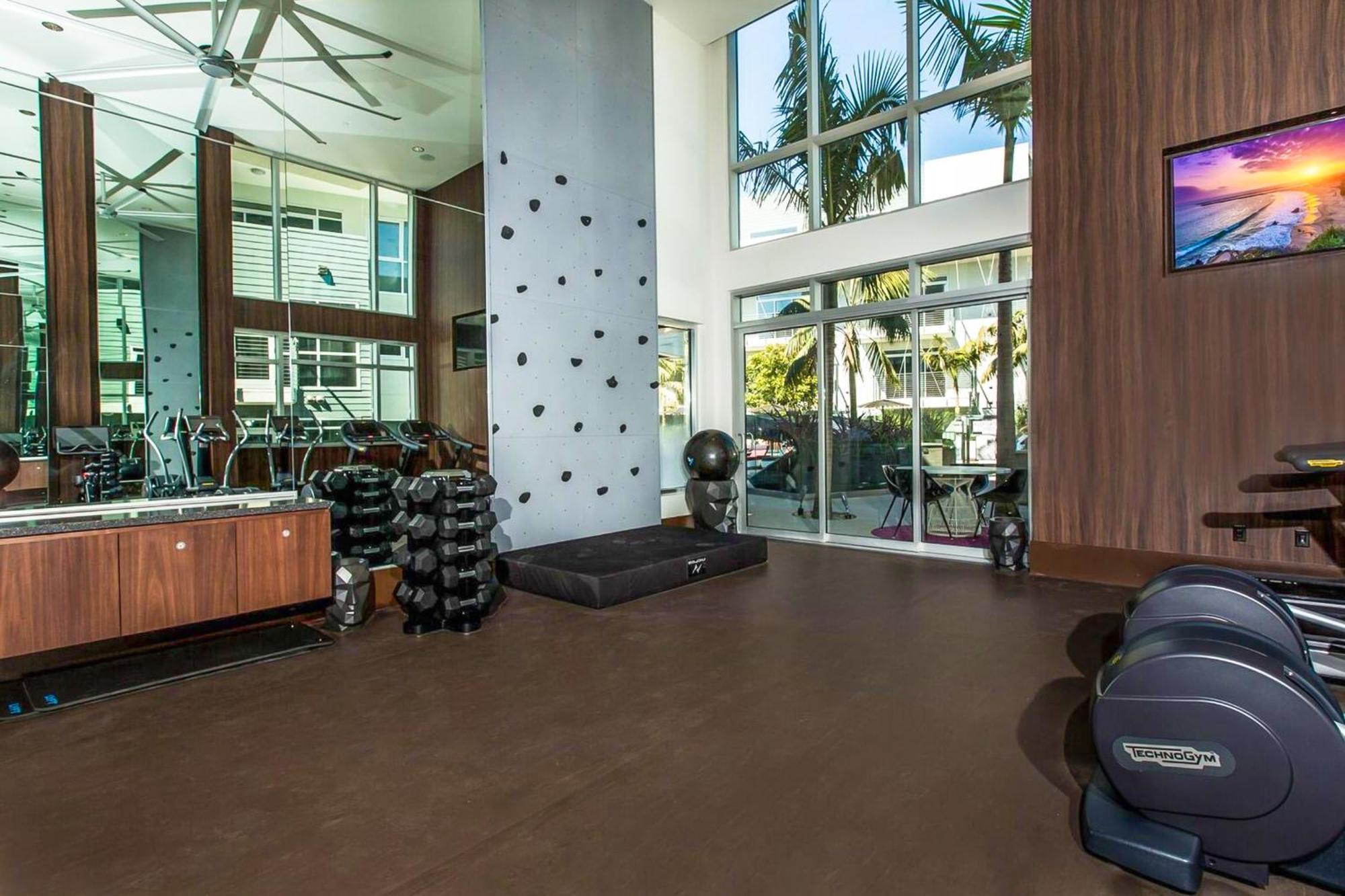Beverly Grove Chic City Oasis 2 Bedroom Apt With Den 138 Los Angeles Buitenkant foto